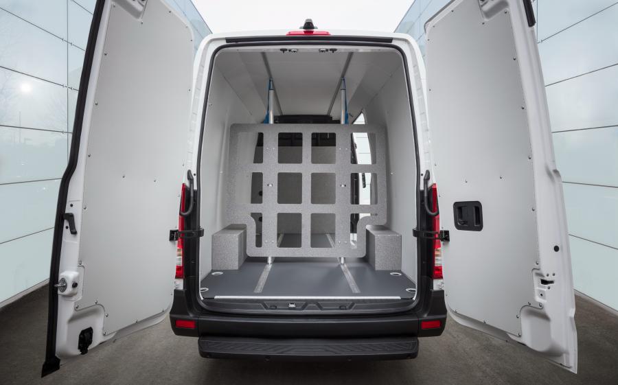 Багажник Hyundai H350 Pharmamobil 2017 года  (фото 8 из 11)